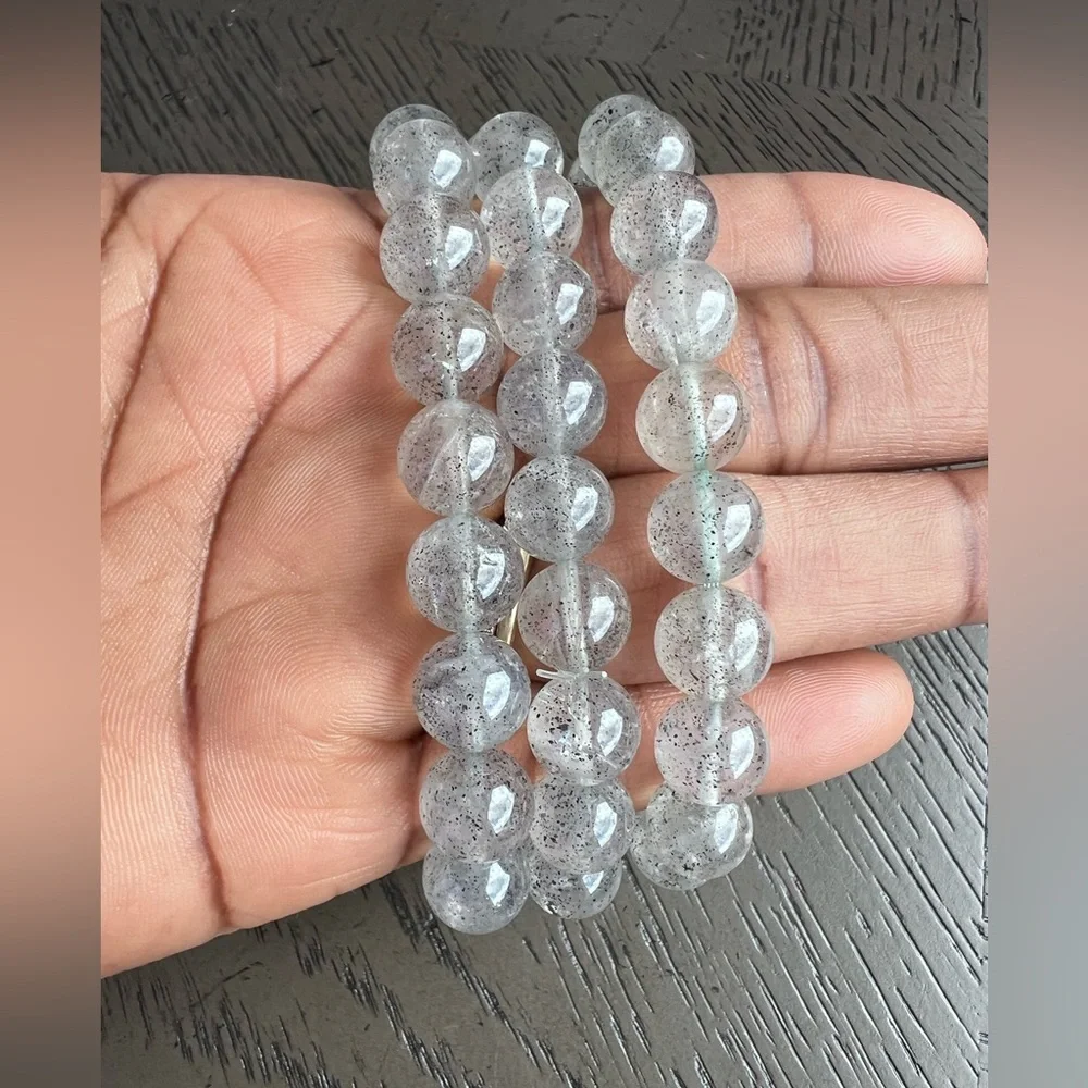 (ONE) Black strawberry quartz bracelet 10mm 6.5’ - Picture 5 of 5